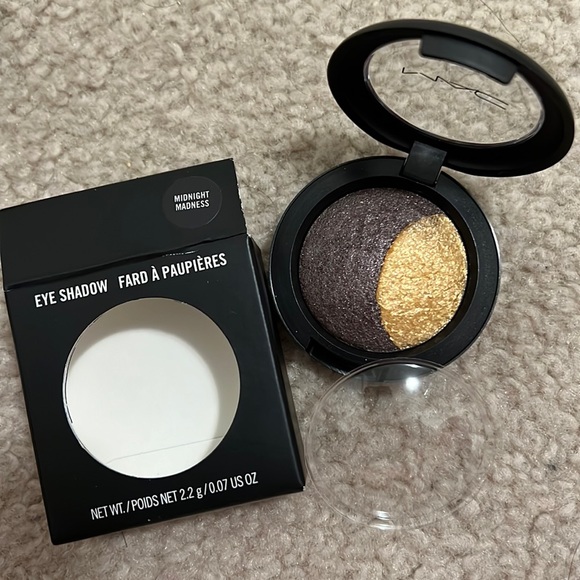 MAC Cosmetics eye shadow brown golden - Picture 1 of 1